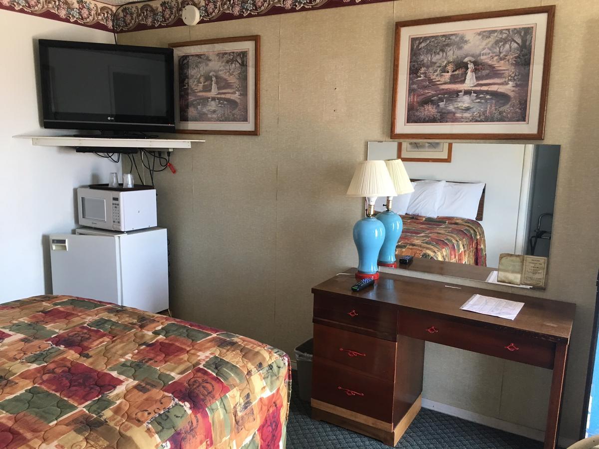 Skyliner Motel Stroud Екстериор снимка