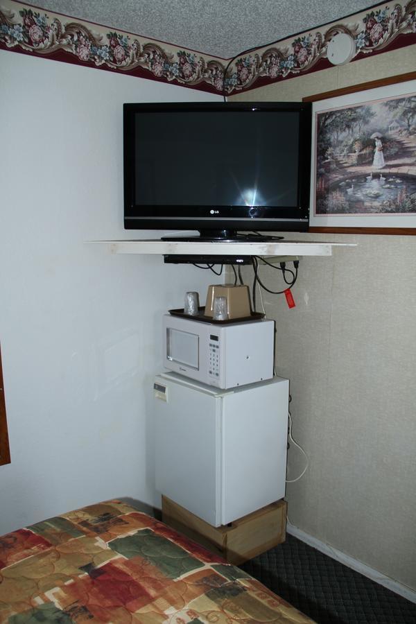 Skyliner Motel Stroud Екстериор снимка
